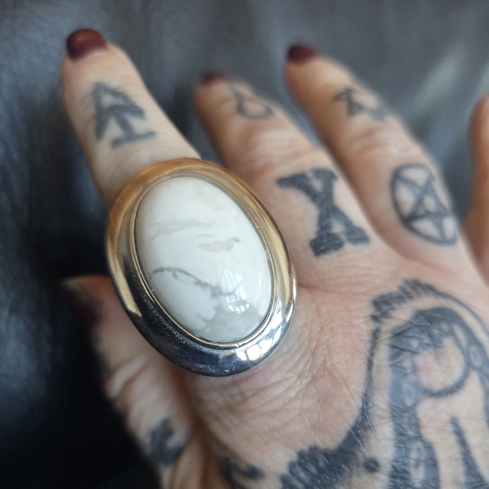 Discontinued Evil Pawn Jewelry Yadira Howlite Oval Ring